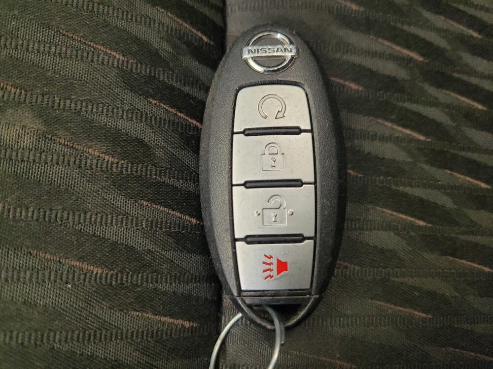 2017 Nissan Rogue in Miamisburg, OH 45342 - 18070539 32