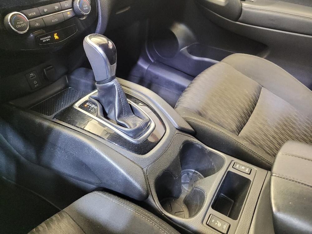 2017 Nissan Rogue in Miamisburg, OH 45342 - 18070539 26