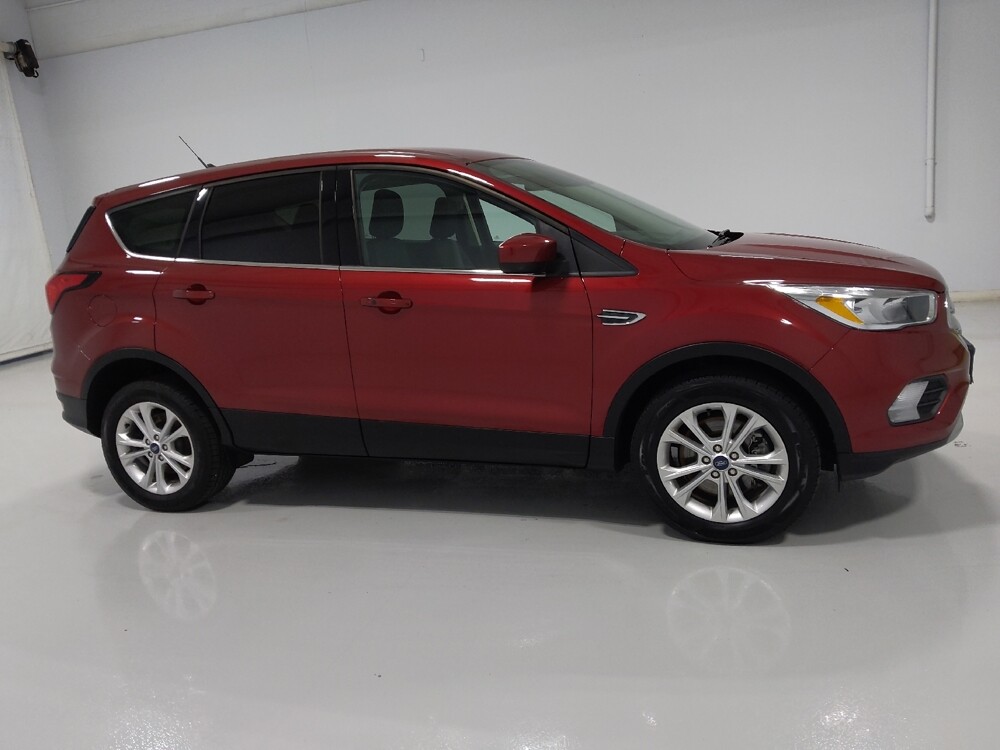 2019 Ford Escape in Columbus, OH 43228 - 18070551 11
