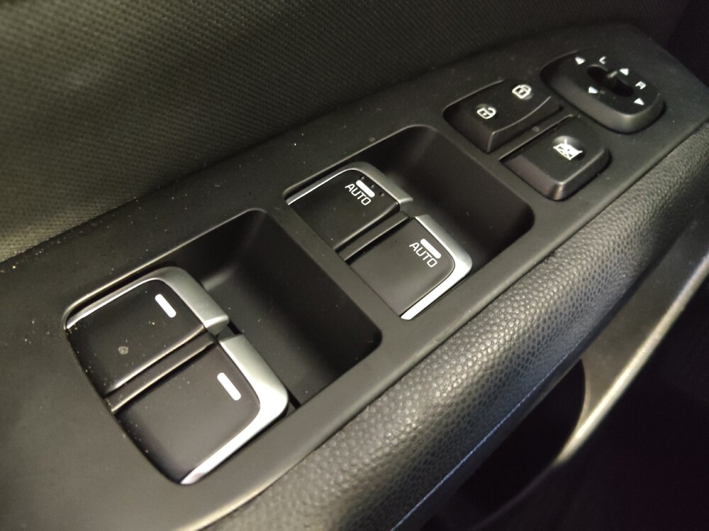 2019 Kia Soul in Houston, TX 77060 - 18070568 27