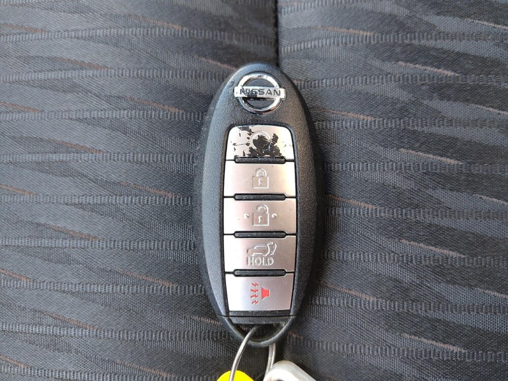 2018 Nissan Rogue in Fort Worth, TX 76116 - 18070581 32