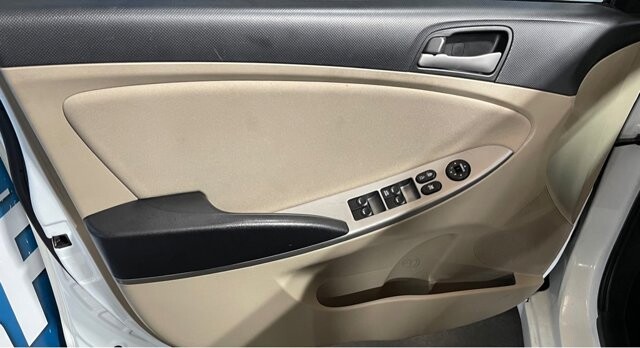 2016 Hyundai Accent in Conyers, GA 30094 - 18070607 9