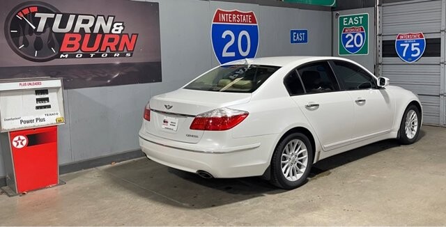 2011 Hyundai Genesis in Conyers, GA 30094 - 18070608 4