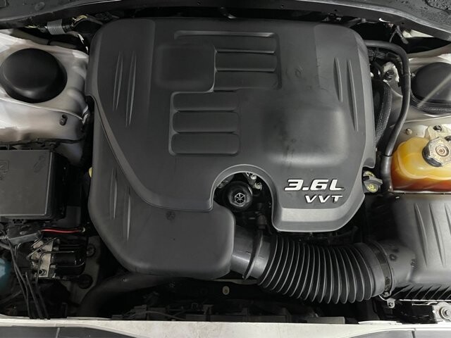 2014 Chrysler 300 in Conyers, GA 30094 - 18070609 8