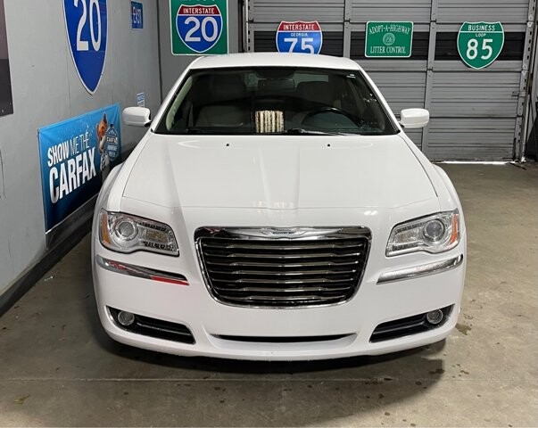 2014 Chrysler 300 in Conyers, GA 30094 - 18070609 2