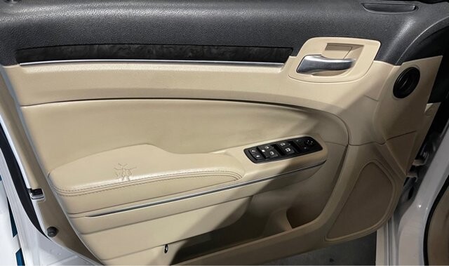 2014 Chrysler 300 in Conyers, GA 30094 - 18070609 9