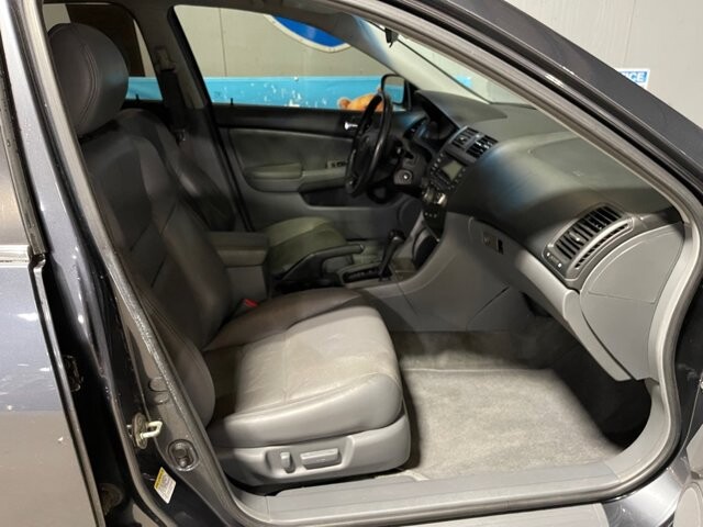 2005 Honda Accord in Conyers, GA 30094 - 18070610 17