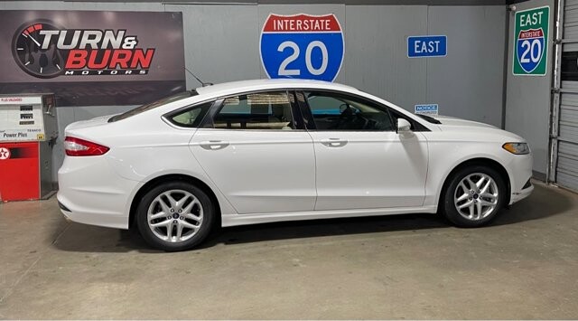2014 Ford Fusion in Conyers, GA 30094 - 18070613 5