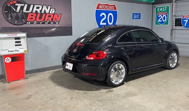 2013 Volkswagen Beetle in Conyers, GA 30094 - 18070614 4