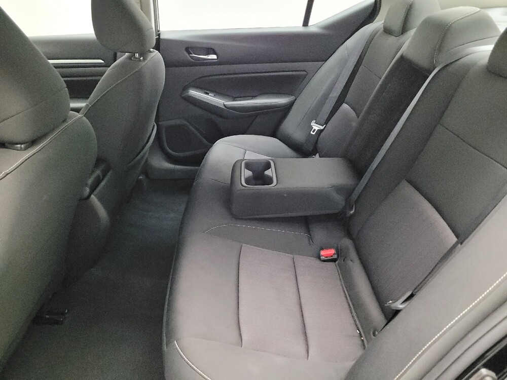 2022 Nissan Altima in Fresno, CA 93726 - 18070640 18