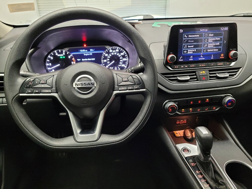 2022 Nissan Altima in Fresno, CA 93726 - 18070640 22