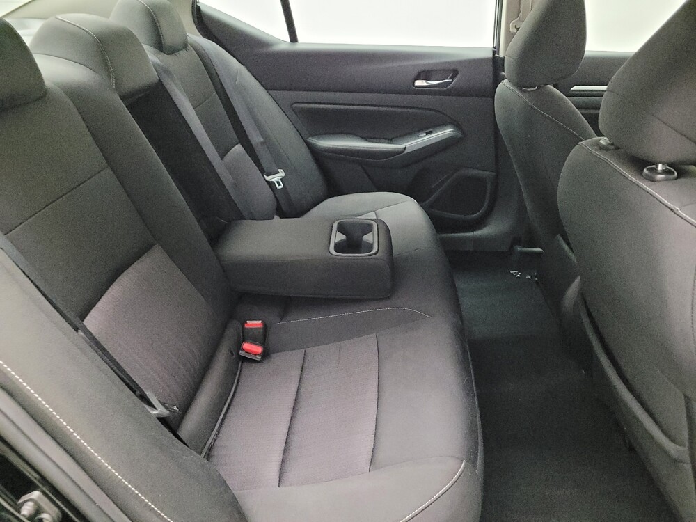 2022 Nissan Altima in Fresno, CA 93726 - 18070640 19