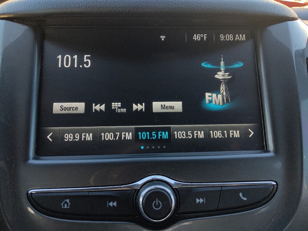 2018 Chevrolet Cruze in Knoxville, TN 37923 - 18070661 25