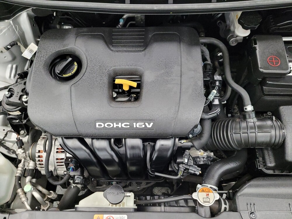 2018 Kia Forte in Mesa, AZ 85210 - 18070692 30