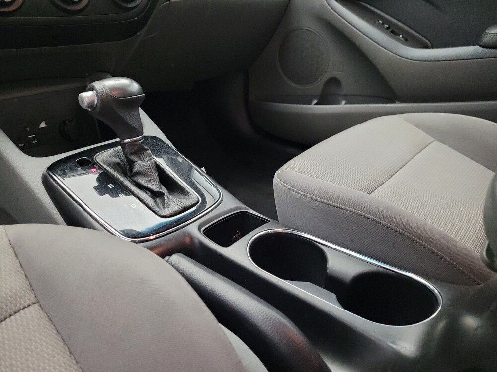 2018 Kia Forte in Mesa, AZ 85210 - 18070692 26