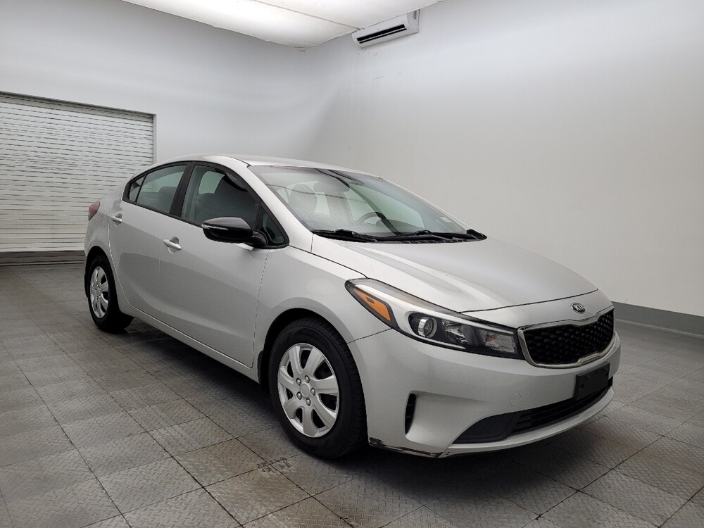 2018 Kia Forte in Mesa, AZ 85210 - 18070692 13