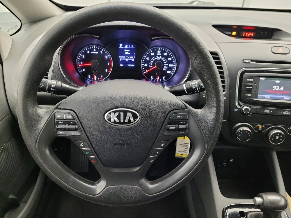 2018 Kia Forte in Mesa, AZ 85210 - 18070692 22