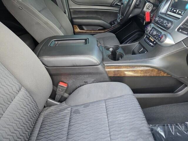 2019 Chevrolet Tahoe in Mesa, AZ 85212 - 18070713 32