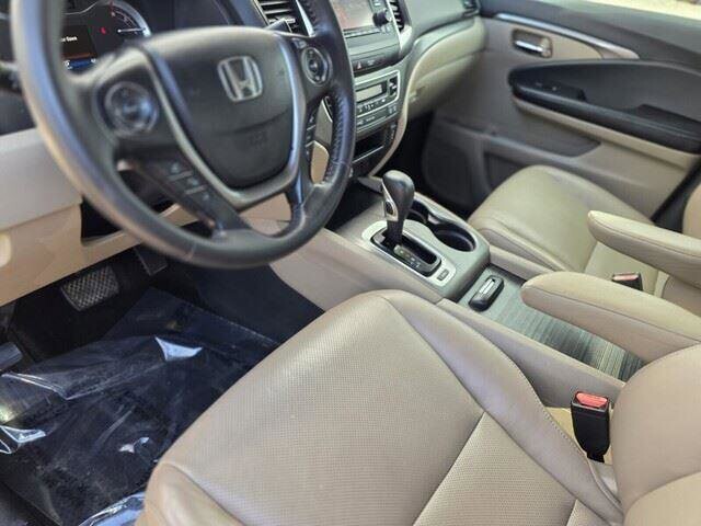 2018 Honda Ridgeline in Mesa, AZ 85212 - 18070719 47