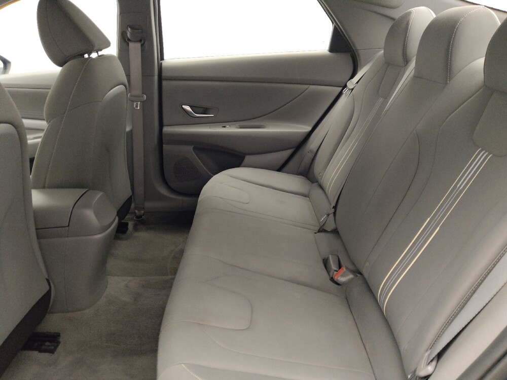 2022 Hyundai Elantra in Gainesville, FL 32609 - 18070733 18