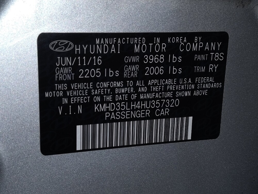 2017 Hyundai Elantra in Jacksonville, FL 32225 - 18070738 33