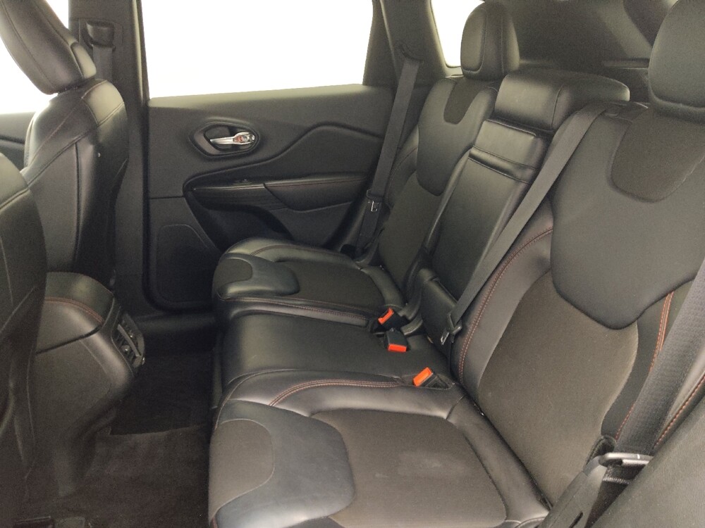 2017 Jeep Cherokee in Savannah, GA 31419 - 18070744 18