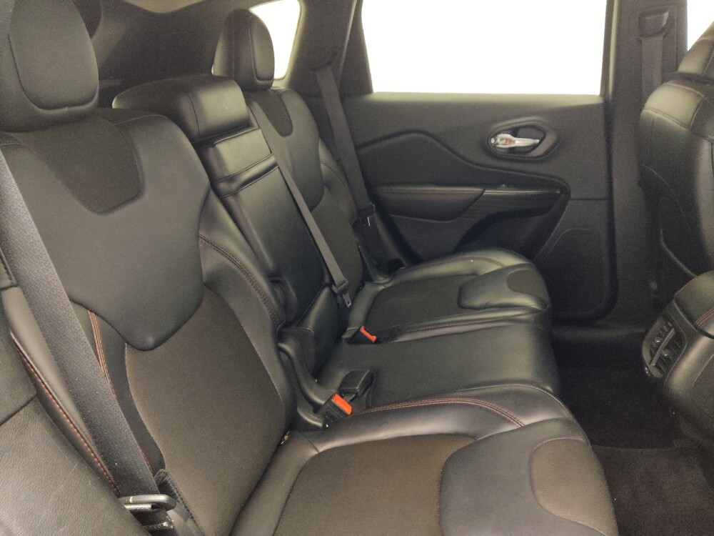 2017 Jeep Cherokee in Savannah, GA 31419 - 18070744 19