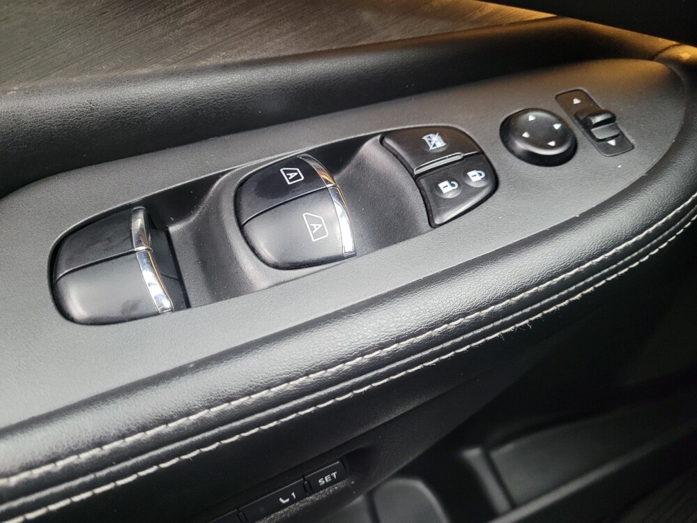 2017 Nissan Murano in Huntsville, AL 35816 - 18070763 27