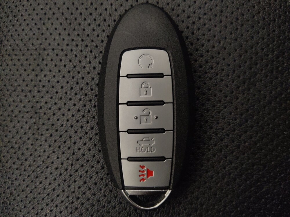 2019 Nissan Rogue in Houston, TX 77074 - 18070765 32