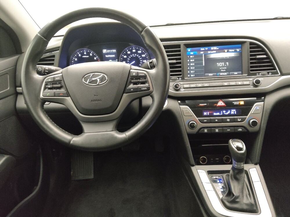 2017 Hyundai Elantra in Lombard, IL 60148 - 18070796 22
