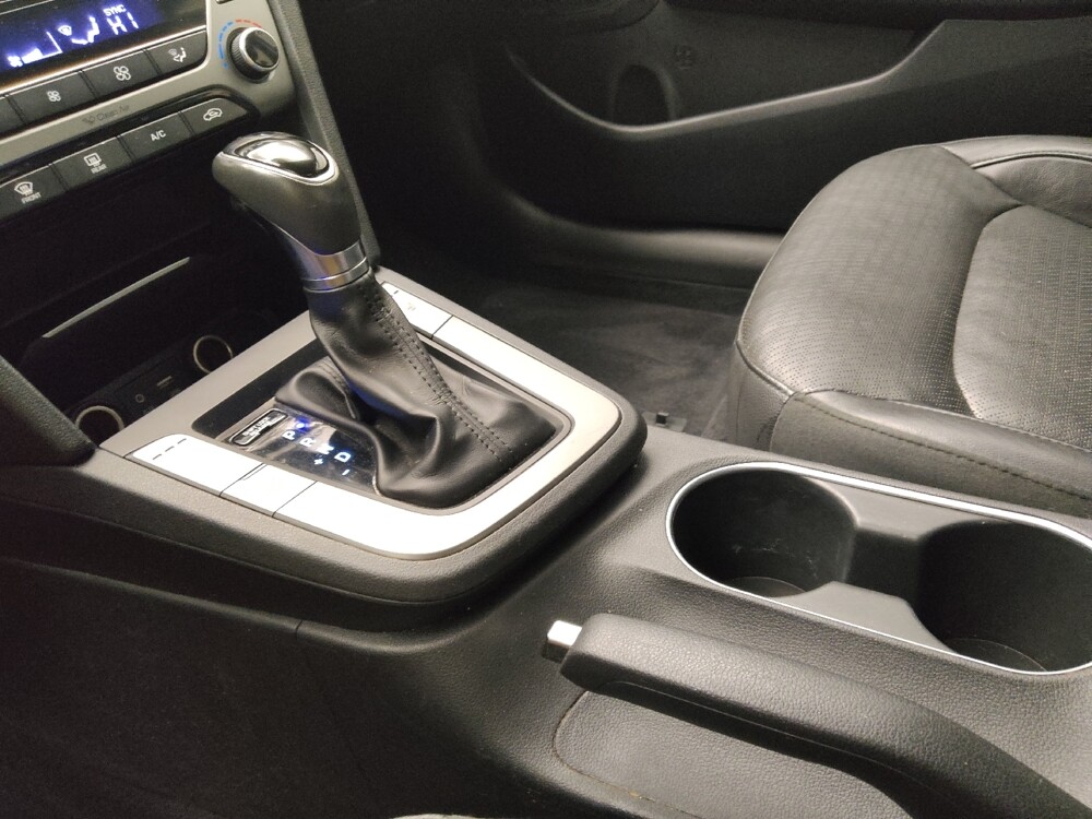 2017 Hyundai Elantra in Lombard, IL 60148 - 18070796 26