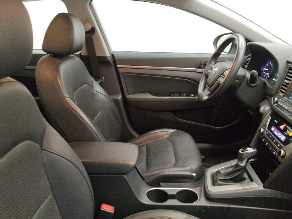 2017 Hyundai Elantra in Lombard, IL 60148 - 18070796 21