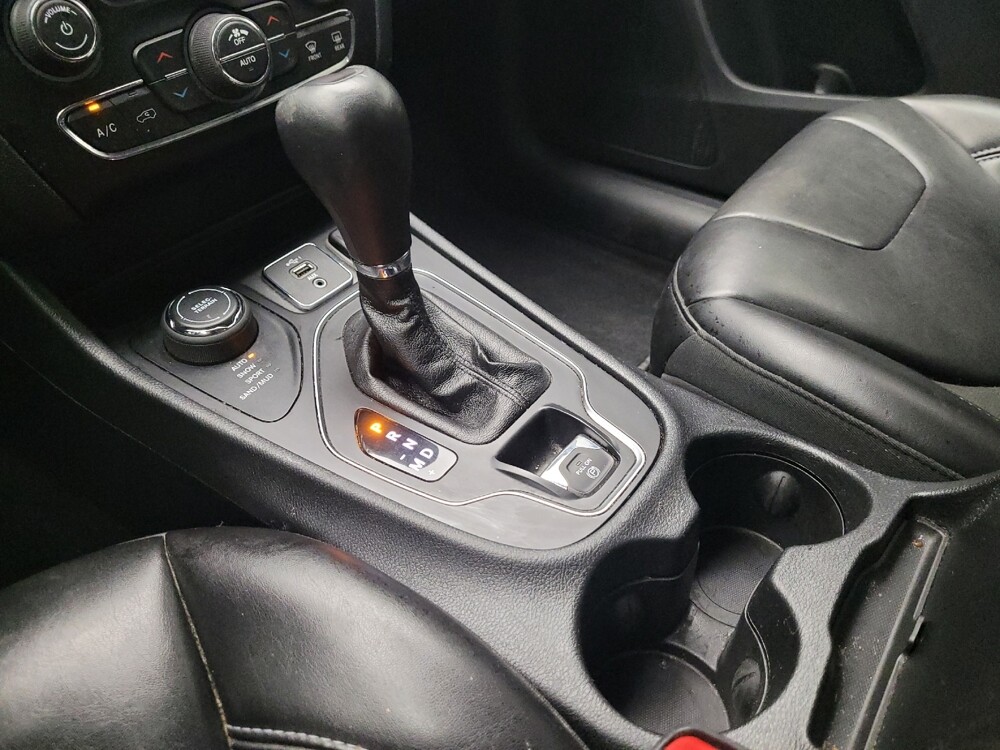 2019 Jeep Cherokee in Eastpointe, MI 48021 - 18070809 26