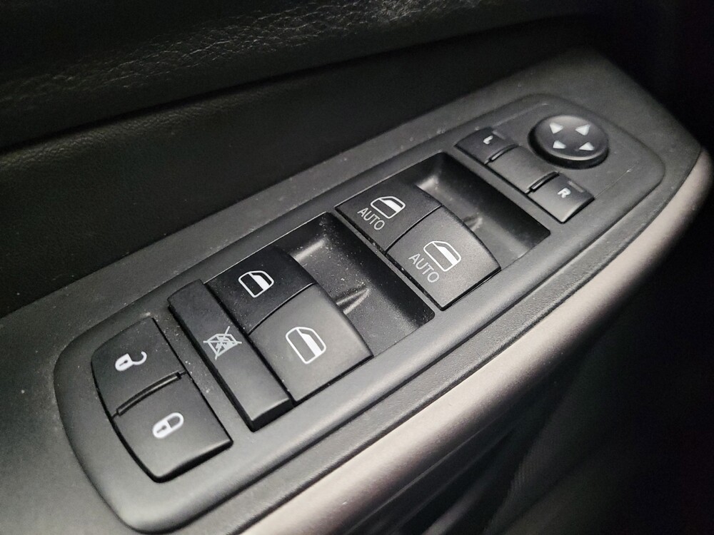 2019 Jeep Cherokee in Eastpointe, MI 48021 - 18070809 27