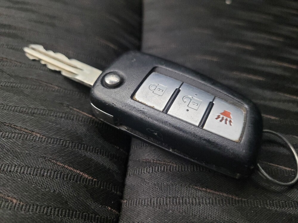 2020 Nissan Rogue in Tucson, AZ 85705 - 18070826 32