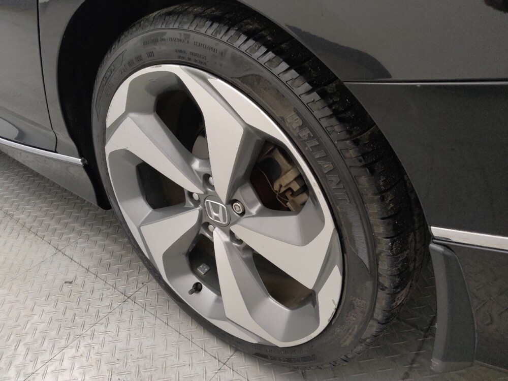 2018 Honda Accord in Houston, TX 77060 - 18070831 31