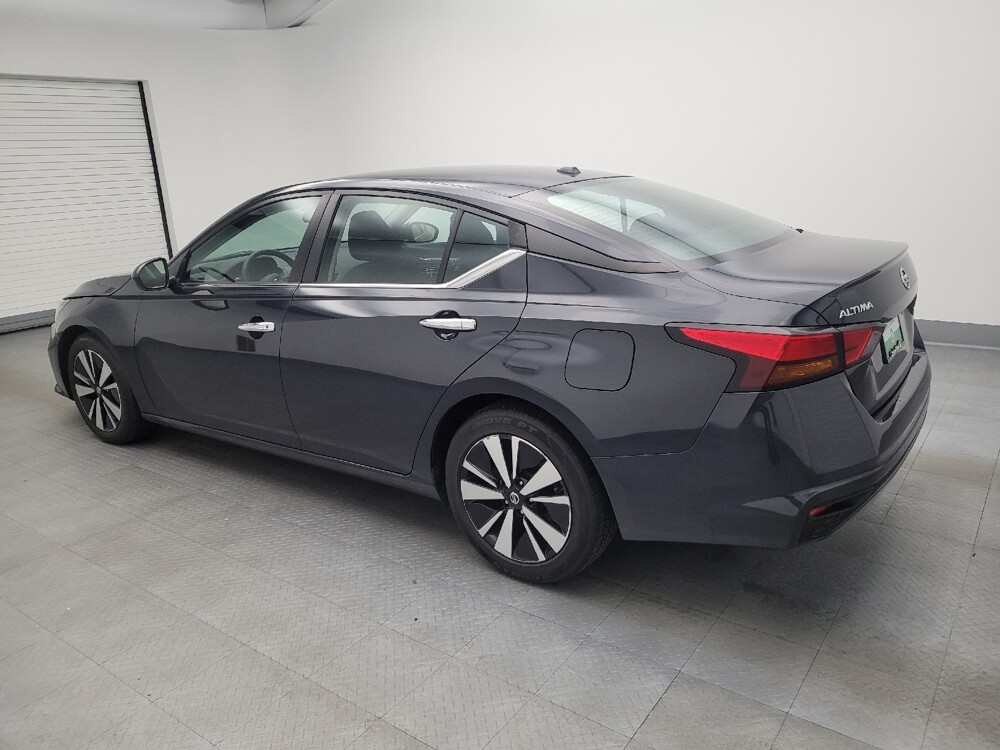 2022 Nissan Altima in Maple Heights, OH 44137 - 18070842 3