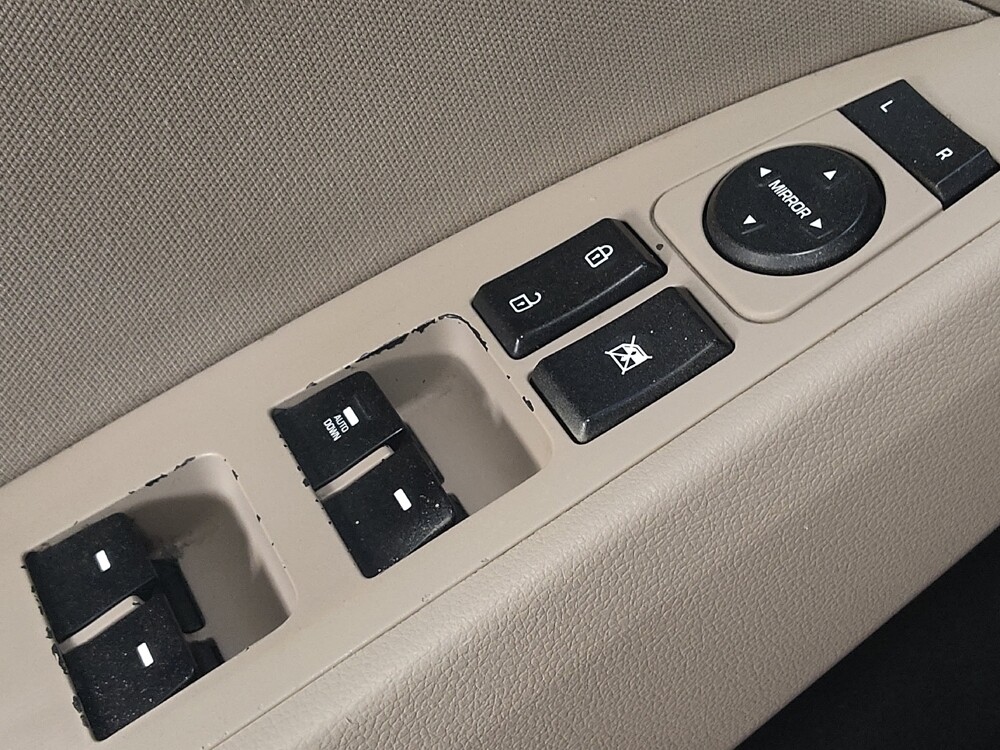 2017 Hyundai Elantra in Winston-Salem, NC 27103 - 18070845 27