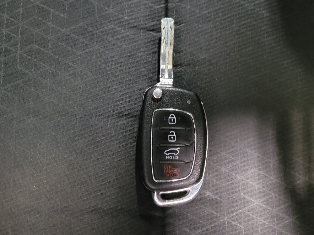 2016 Hyundai Tucson in Jacksonville, FL 32210 - 18070853 32