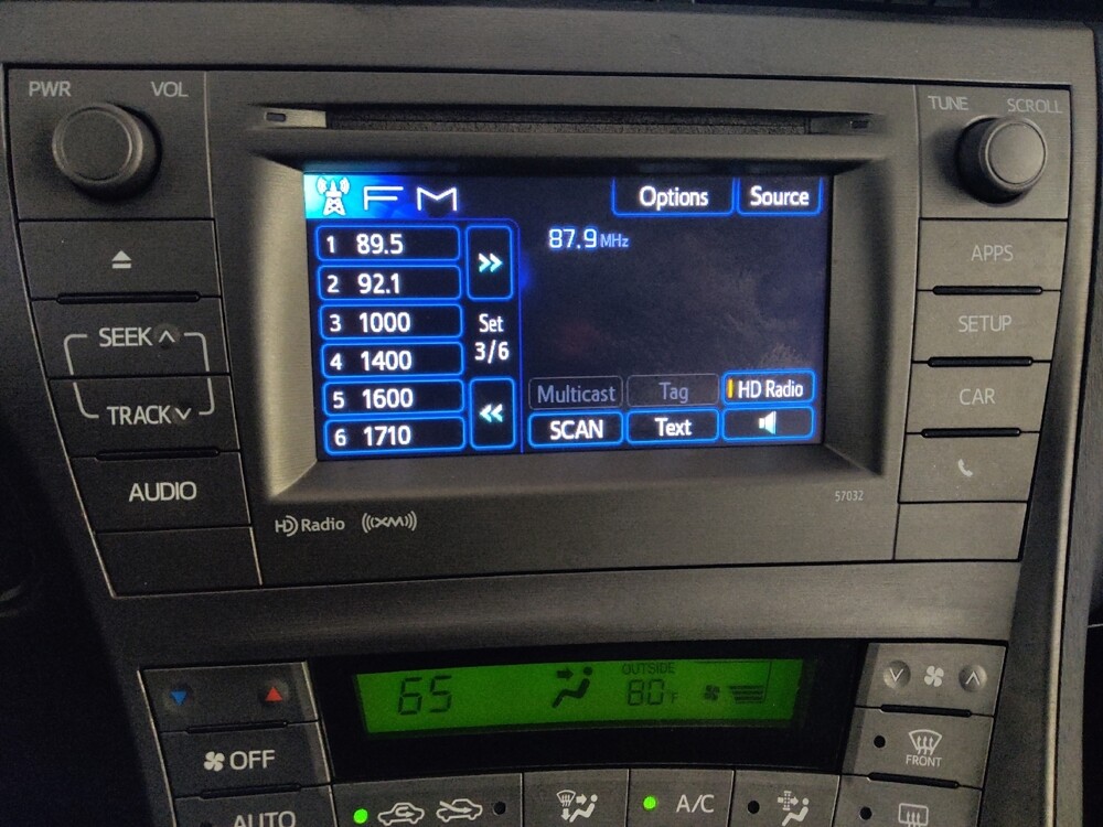 2015 Toyota Prius in Morrow, GA 30260 - 18070872 25