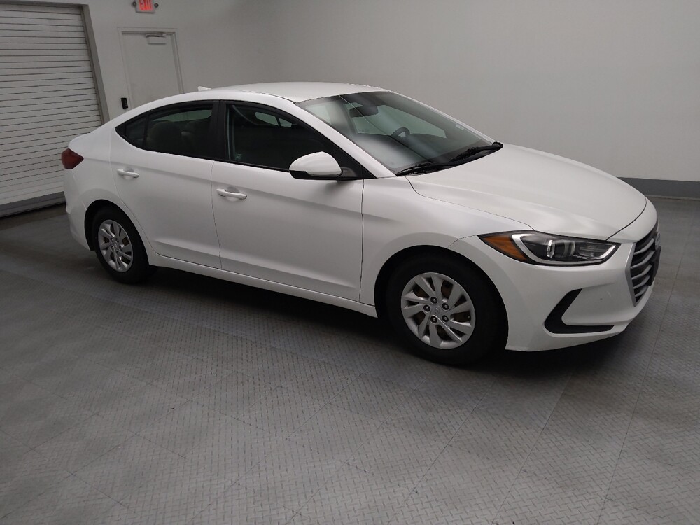 2017 Hyundai Elantra in Des Moines, IA 50310 - 18070878 11