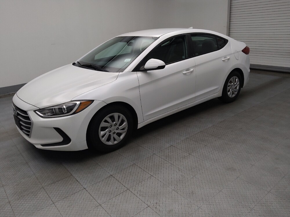 2017 Hyundai Elantra in Des Moines, IA 50310 - 18070878 2