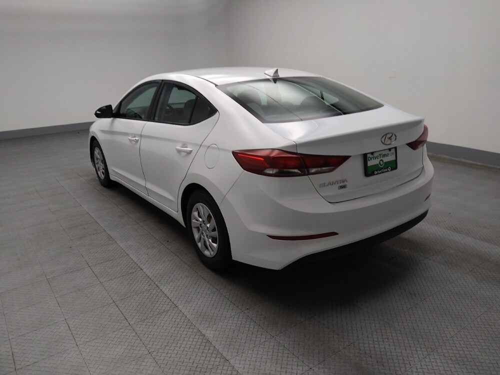2017 Hyundai Elantra in Des Moines, IA 50310 - 18070878 5