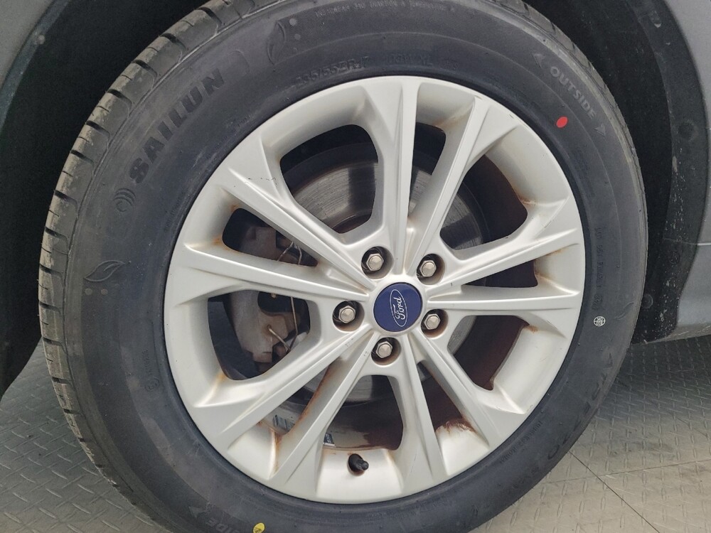 2017 Ford Escape in Clearwater, FL 33764 - 18070902 31