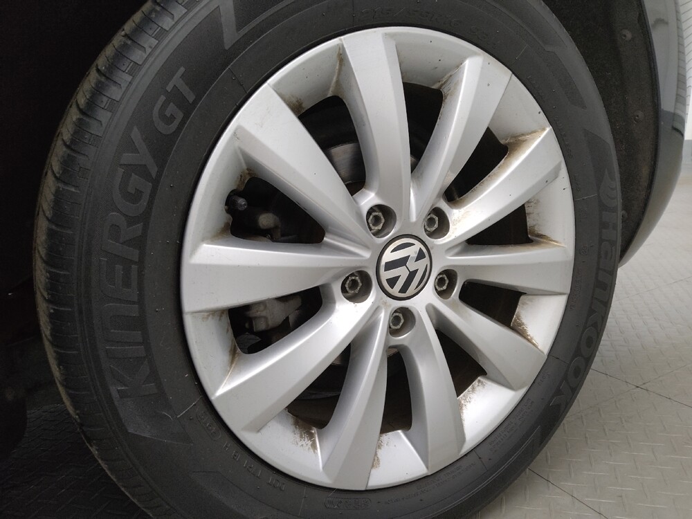 2014 Volkswagen Beetle in Colorado Springs, CO 80909 - 18070917 31