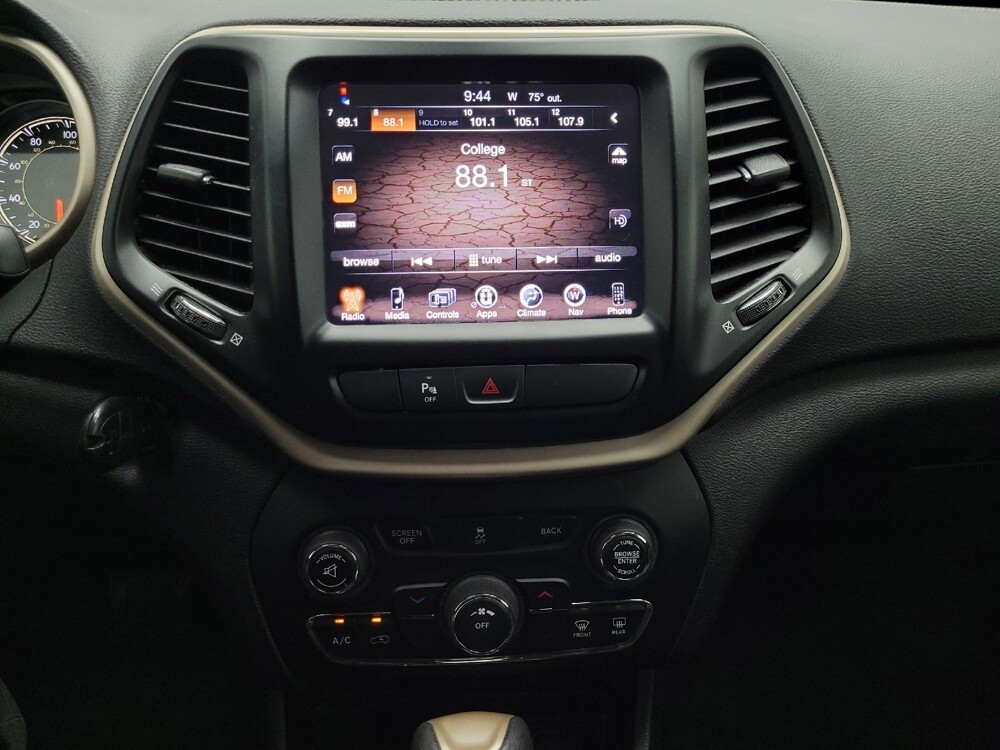 2018 Jeep Cherokee in Las Vegas, NV 89104 - 18070932 25