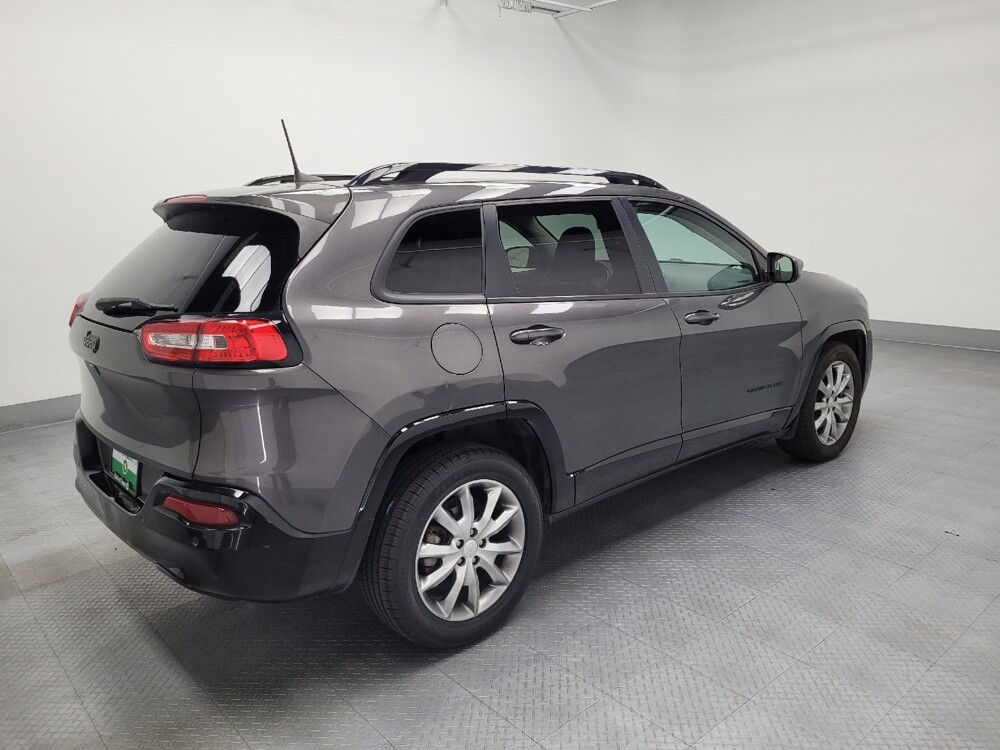 2018 Jeep Cherokee in Las Vegas, NV 89104 - 18070932 10