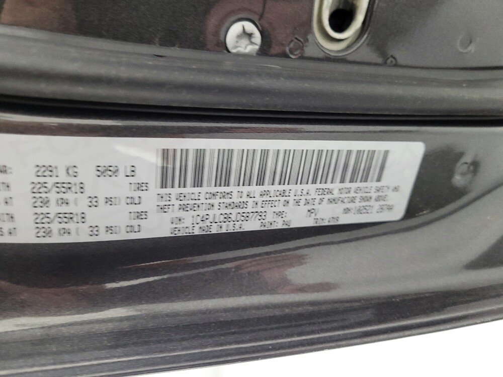 2018 Jeep Cherokee in Las Vegas, NV 89104 - 18070932 33