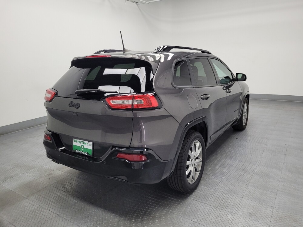 2018 Jeep Cherokee in Las Vegas, NV 89104 - 18070932 9