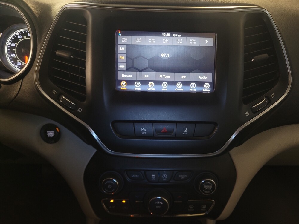 2021 Jeep Cherokee in Tampa, FL 33619 - 18070948 25